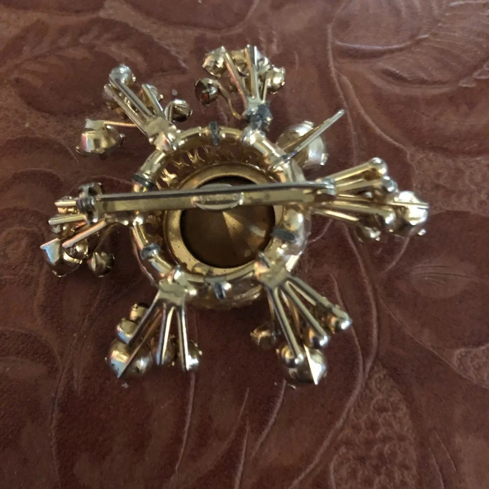 Vendome Rhinestone Encrusted Vintage Pin